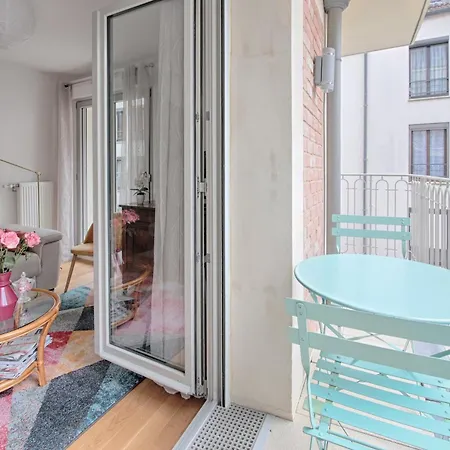 Apartment Esprit Village - Avec Parking Prive Clamart